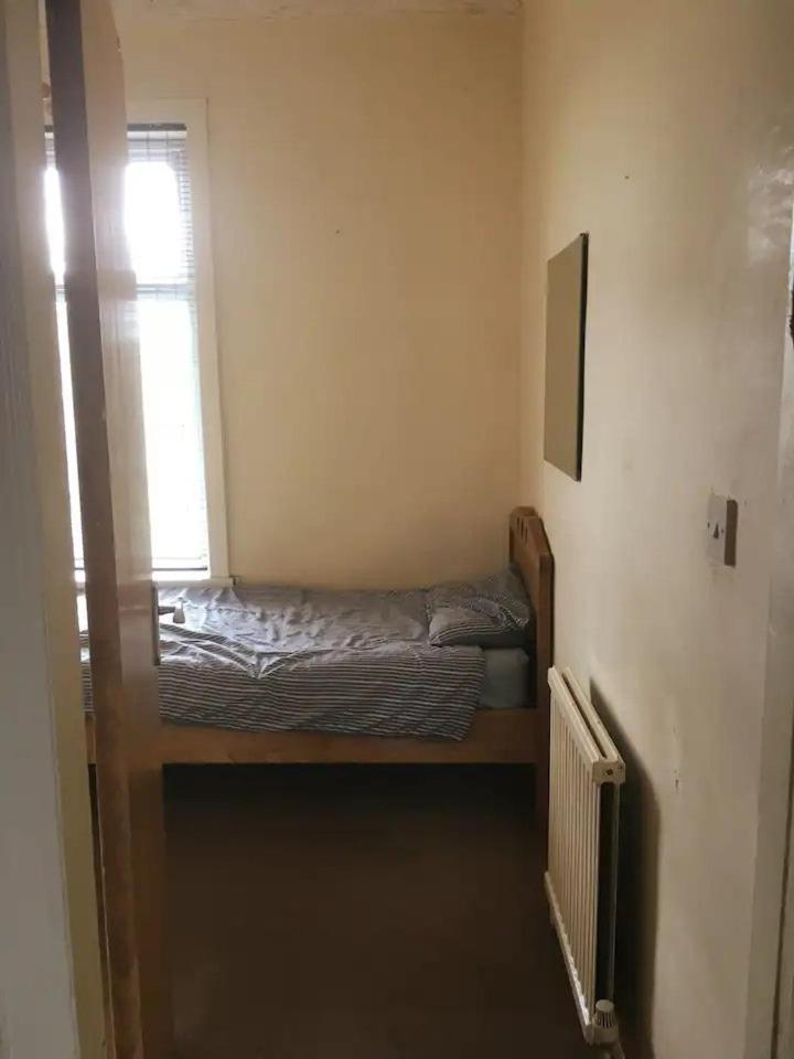 Single Room - Town & University Nearby, 24H Bus, Airport-Linked Manchester Exteriér fotografie