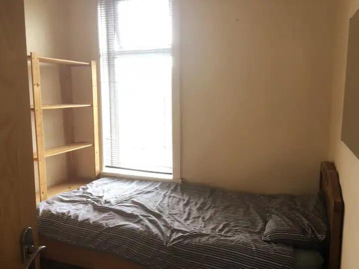 Single Room - Town & University Nearby, 24H Bus, Airport-Linked Manchester Exteriér fotografie