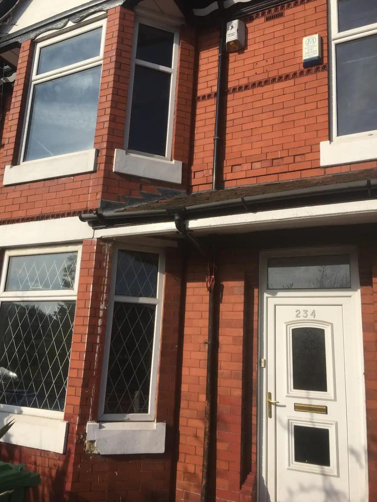 Single Room - Town & University Nearby, 24H Bus, Airport-Linked Manchester Exteriér fotografie